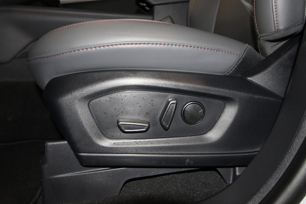 new 2025 Ford Explorer car