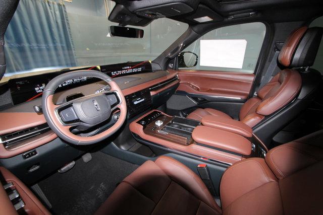 new 2025 Lincoln Navigator L car, priced at $109,250