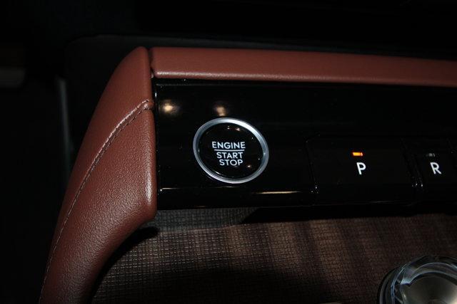new 2025 Lincoln Navigator L car, priced at $109,250