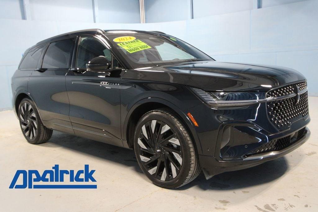 used 2024 Lincoln Nautilus car, priced at $52,991