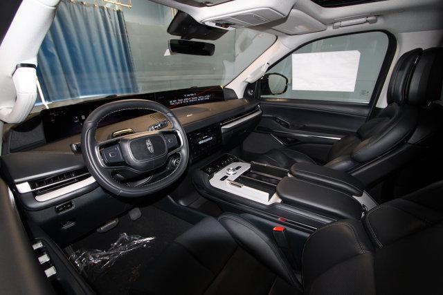 new 2025 Lincoln Navigator L car, priced at $109,575