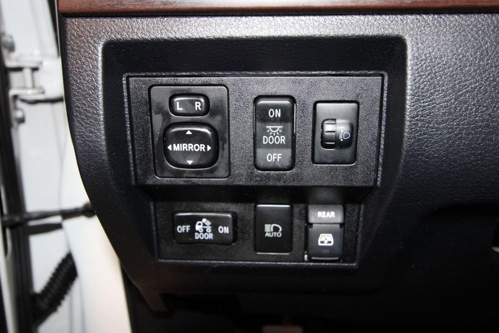 used 2018 Toyota Tundra car, priced at $35,491