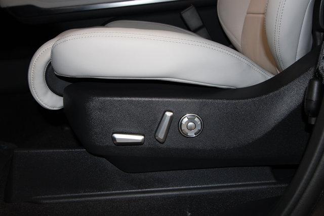new 2025 Lincoln Navigator L car, priced at $105,930
