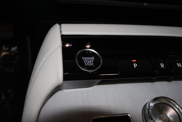 new 2025 Lincoln Navigator L car, priced at $105,930