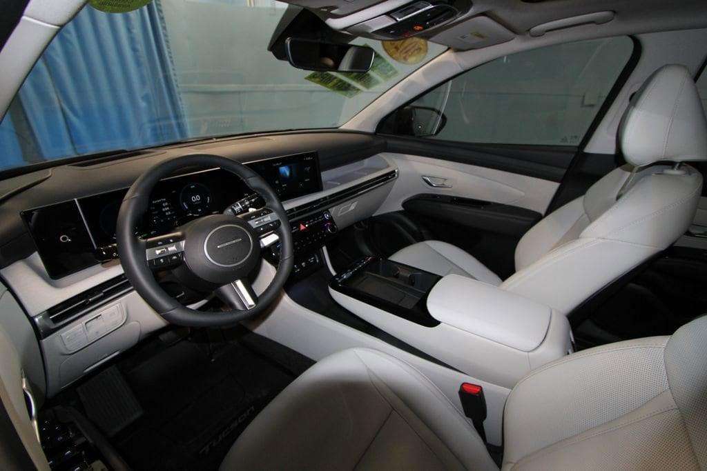 used 2025 Hyundai TUCSON Hybrid car, priced at $40,991