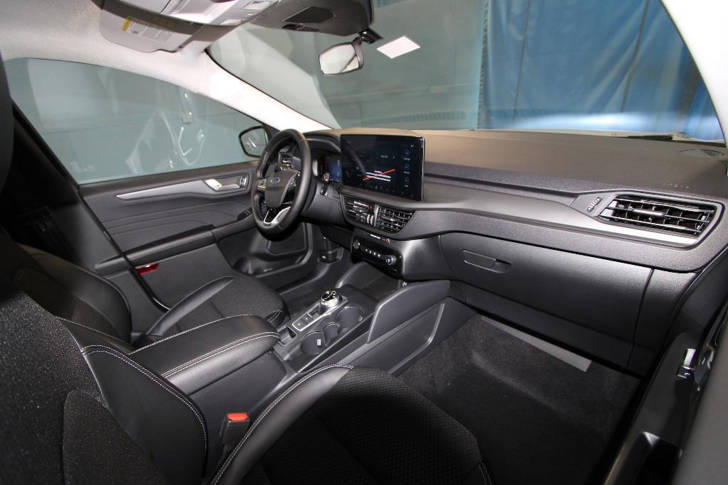 new 2025 Ford Escape car, priced at $37,290