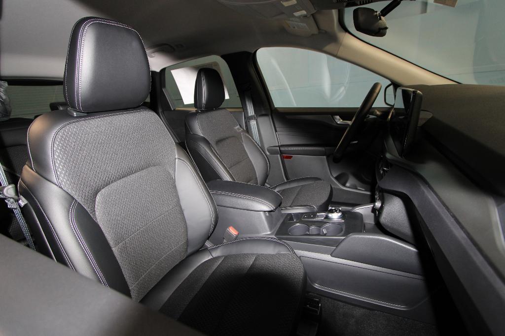 new 2025 Ford Escape car, priced at $37,290