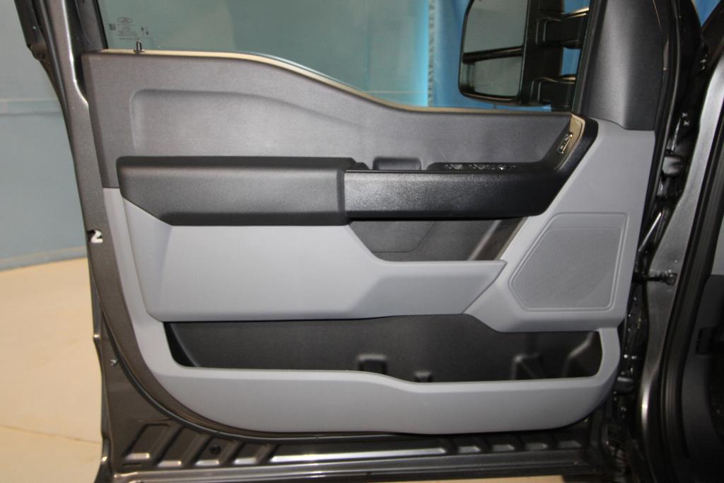 new 2025 Ford F-250 car, priced at $56,640