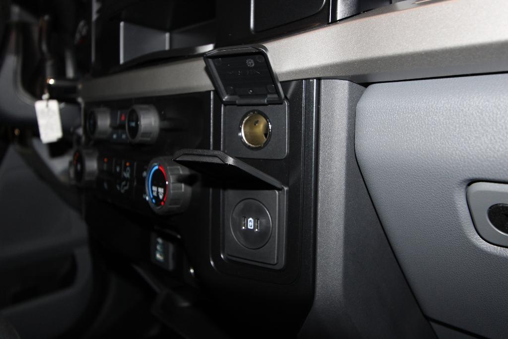 new 2025 Ford F-250 car, priced at $56,640