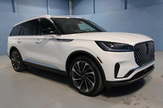 new 2025 Lincoln Aviator car, priced at $72,234