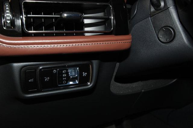new 2025 Lincoln Aviator car, priced at $72,234