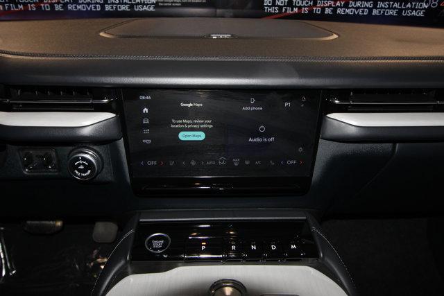 new 2025 Lincoln Navigator car, priced at $105,805