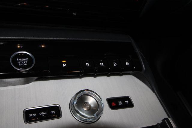 new 2025 Lincoln Navigator car, priced at $105,805