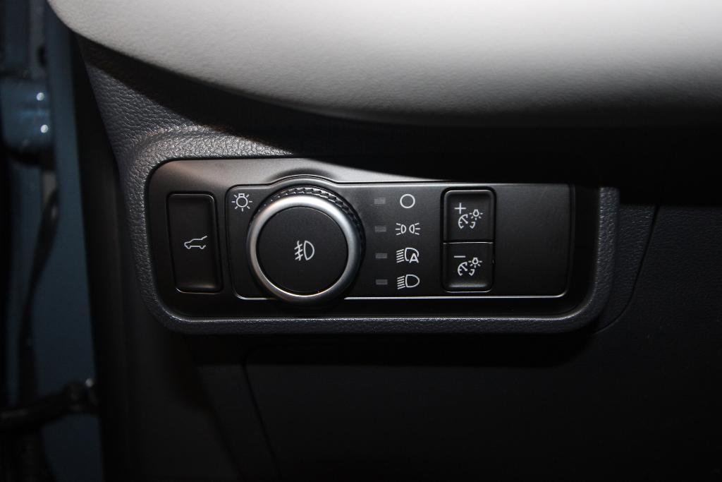 new 2025 Ford Explorer car, priced at $49,766