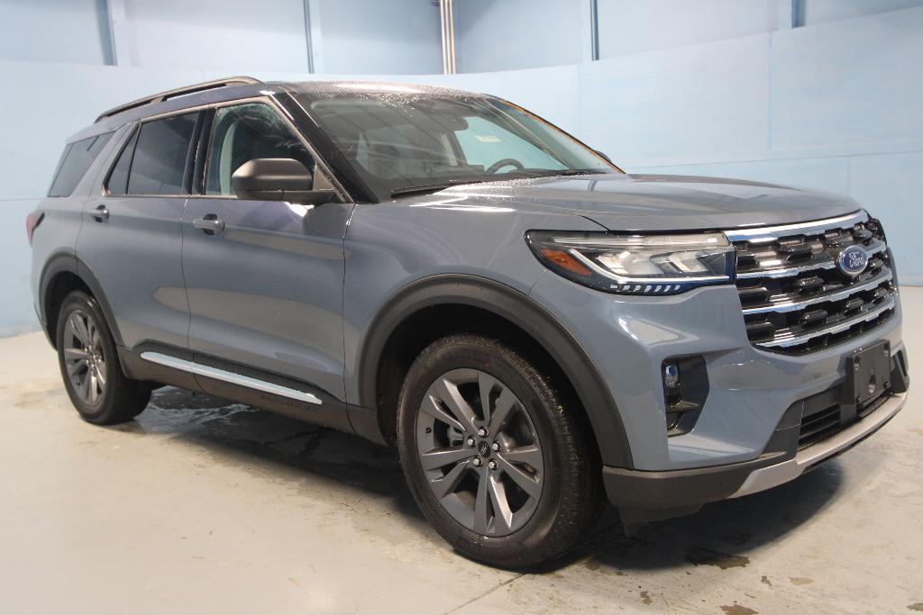 new 2025 Ford Explorer car, priced at $49,766