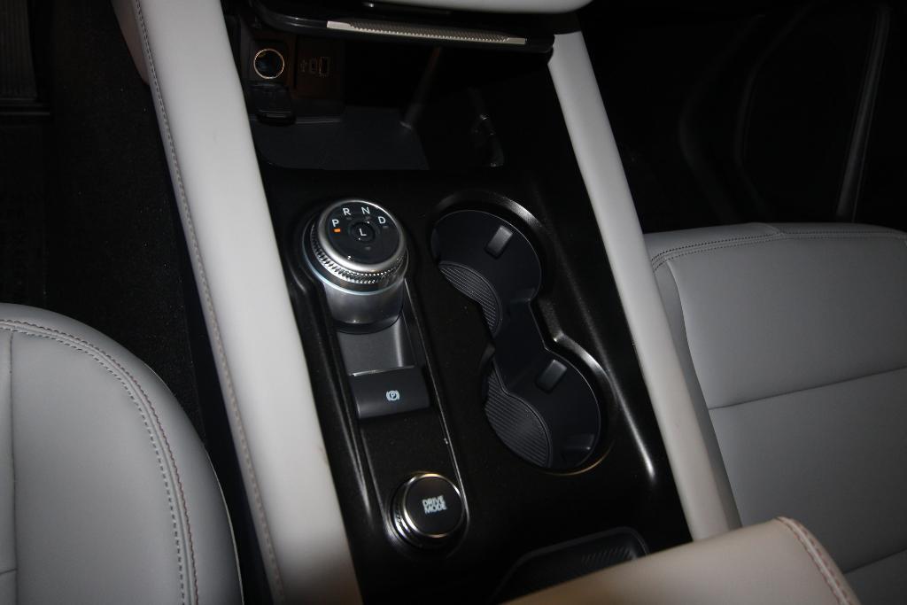 new 2025 Ford Explorer car, priced at $49,766