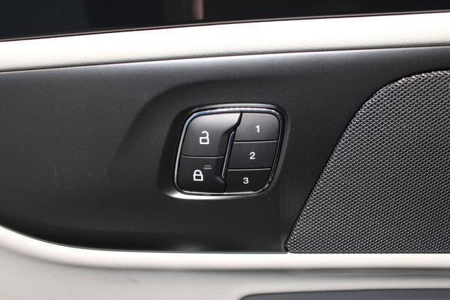 new 2025 Lincoln Nautilus car, priced at $50,985