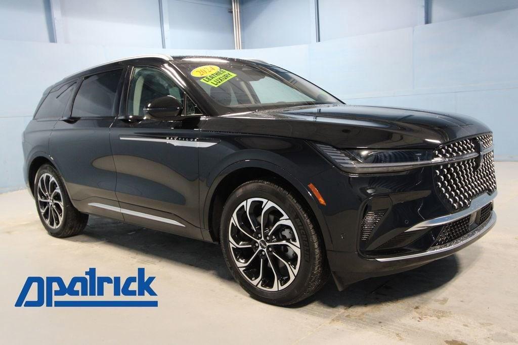 used 2024 Lincoln Nautilus car, priced at $57,600