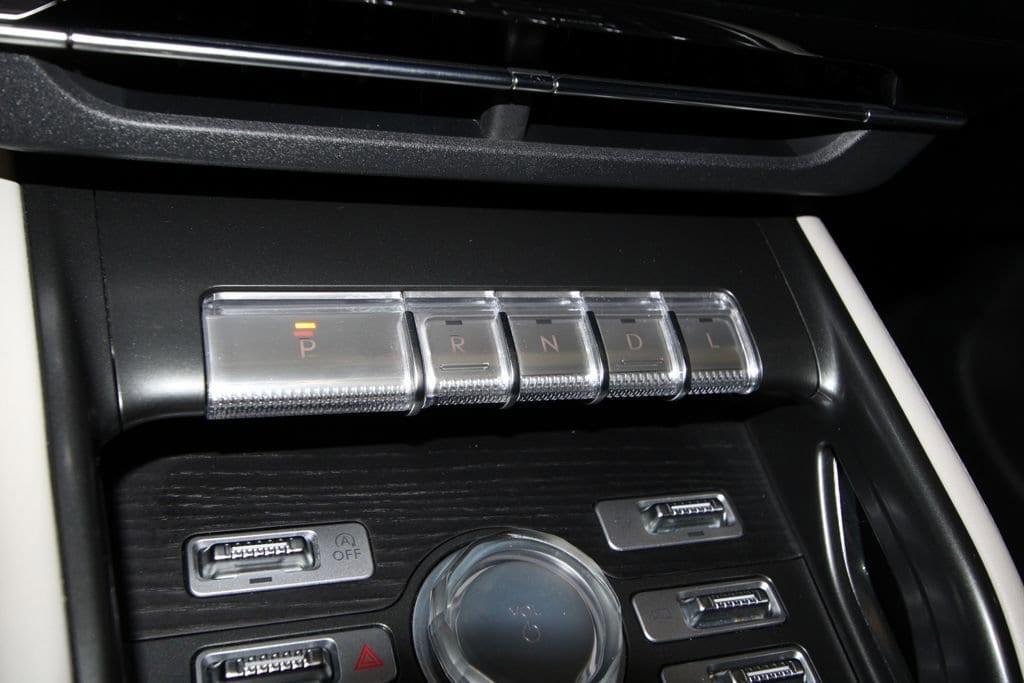 used 2024 Lincoln Nautilus car, priced at $57,600