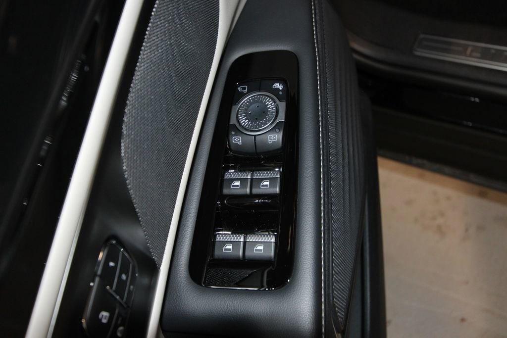 used 2024 Lincoln Nautilus car, priced at $50,861