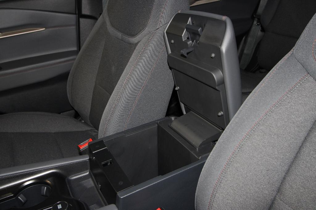 new 2025 Ford Explorer car, priced at $41,594