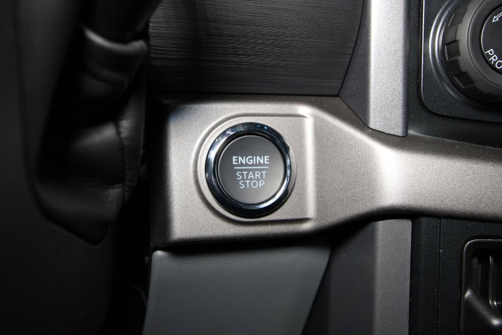 new 2025 Ford F-150 car, priced at $55,239