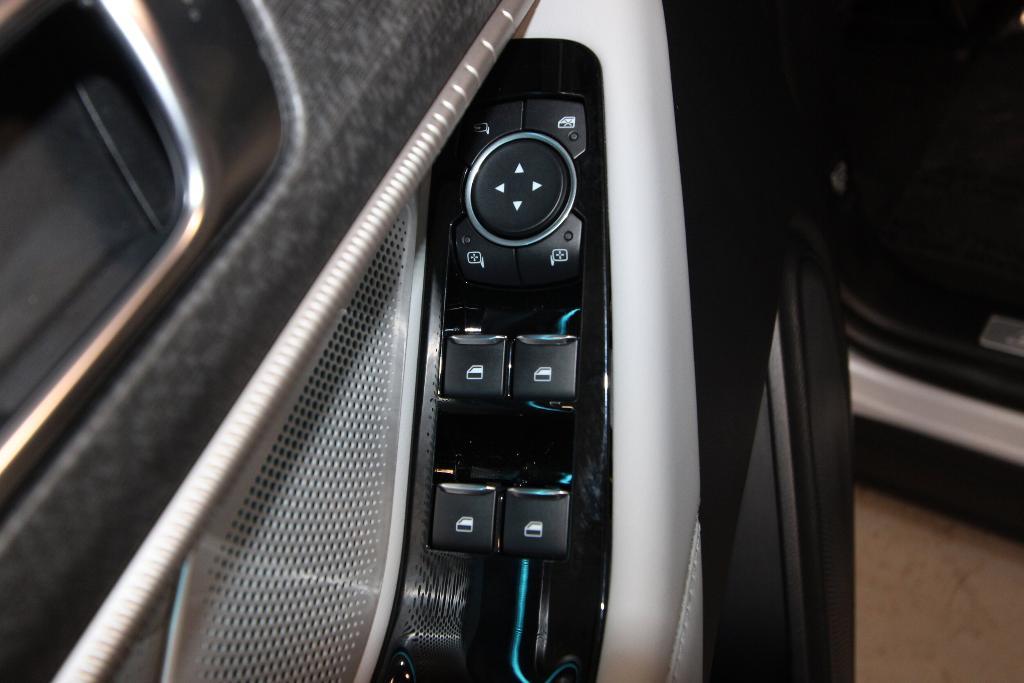 new 2025 Ford Explorer car, priced at $59,552