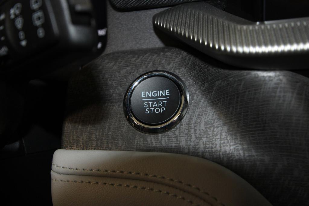 new 2025 Ford Explorer car, priced at $59,552