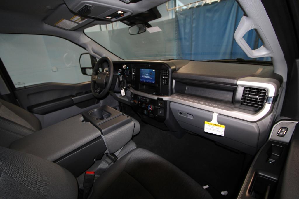 new 2025 Ford F-250 car, priced at $59,390