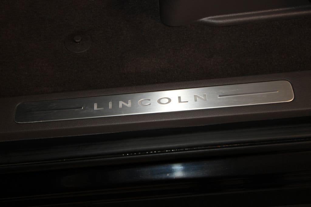 used 2024 Lincoln Navigator L car, priced at $82,991