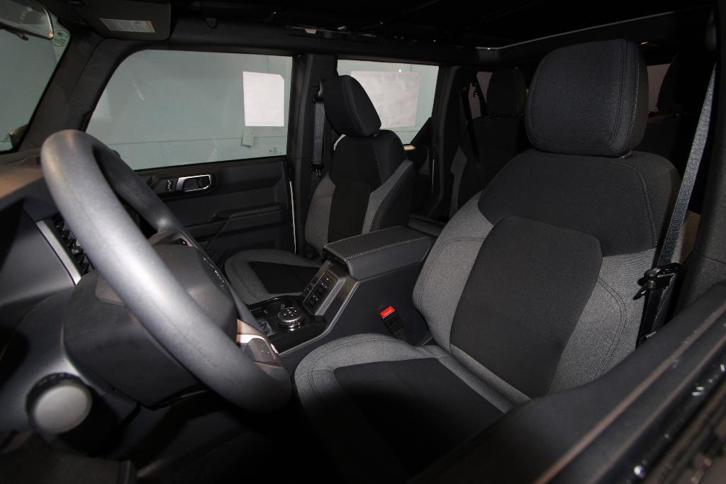 new 2025 Ford Bronco car, priced at $46,277