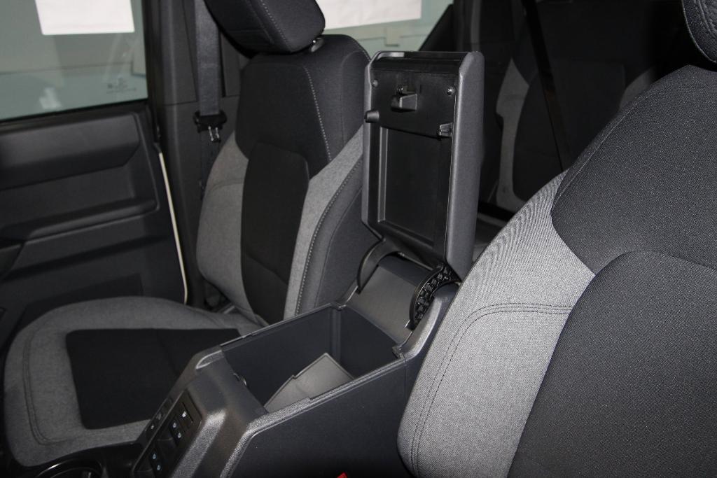 new 2025 Ford Bronco car, priced at $46,277