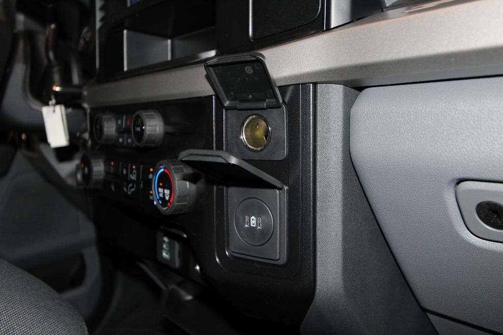 new 2025 Ford F-250 car, priced at $59,390