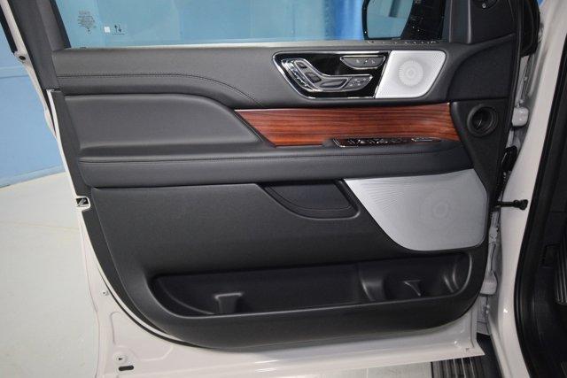 new 2024 Lincoln Navigator L car, priced at $101,137