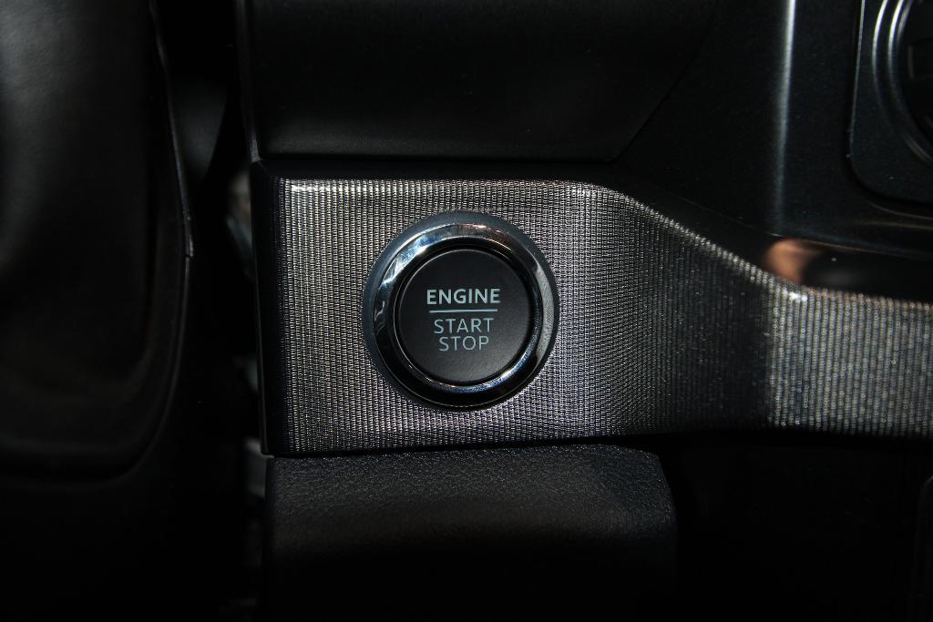 new 2025 Ford F-250 car, priced at $97,300