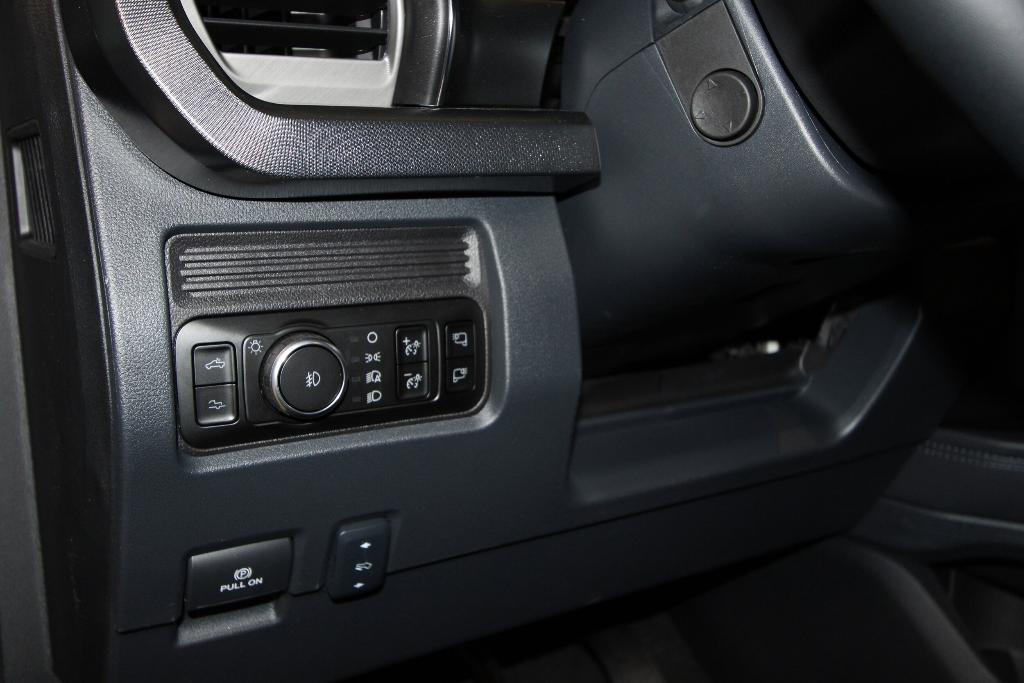 new 2025 Ford F-250 car, priced at $97,300
