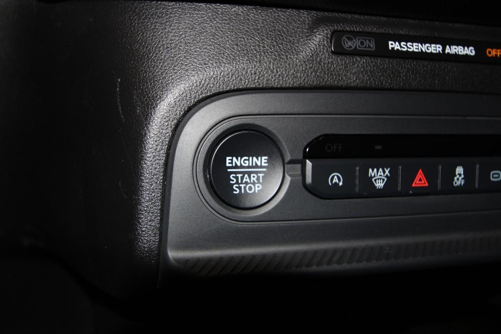 new 2025 Ford Bronco Sport car, priced at $33,948