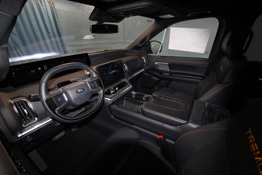 new 2025 Ford Expedition car, priced at $80,817