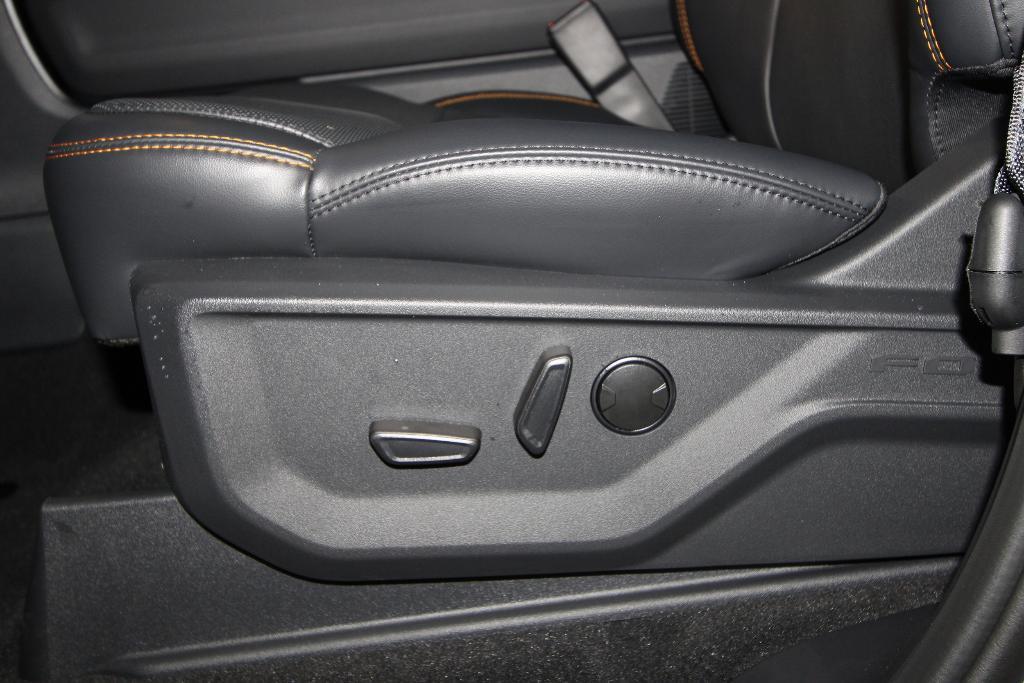 new 2025 Ford Expedition car, priced at $80,817