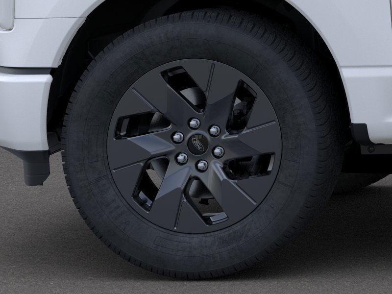 new 2025 Ford F-150 Lightning car