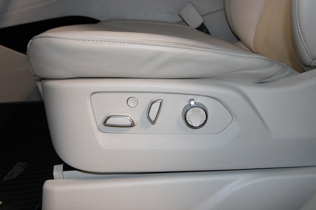 used 2022 Cadillac Escalade car, priced at $85,991