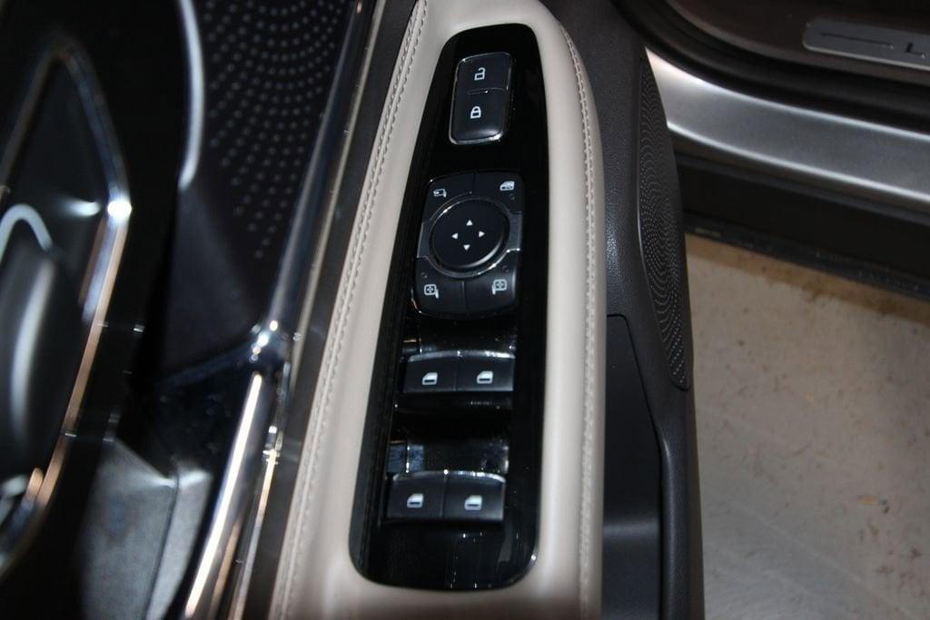 used 2023 Lincoln Corsair car, priced at $30,991