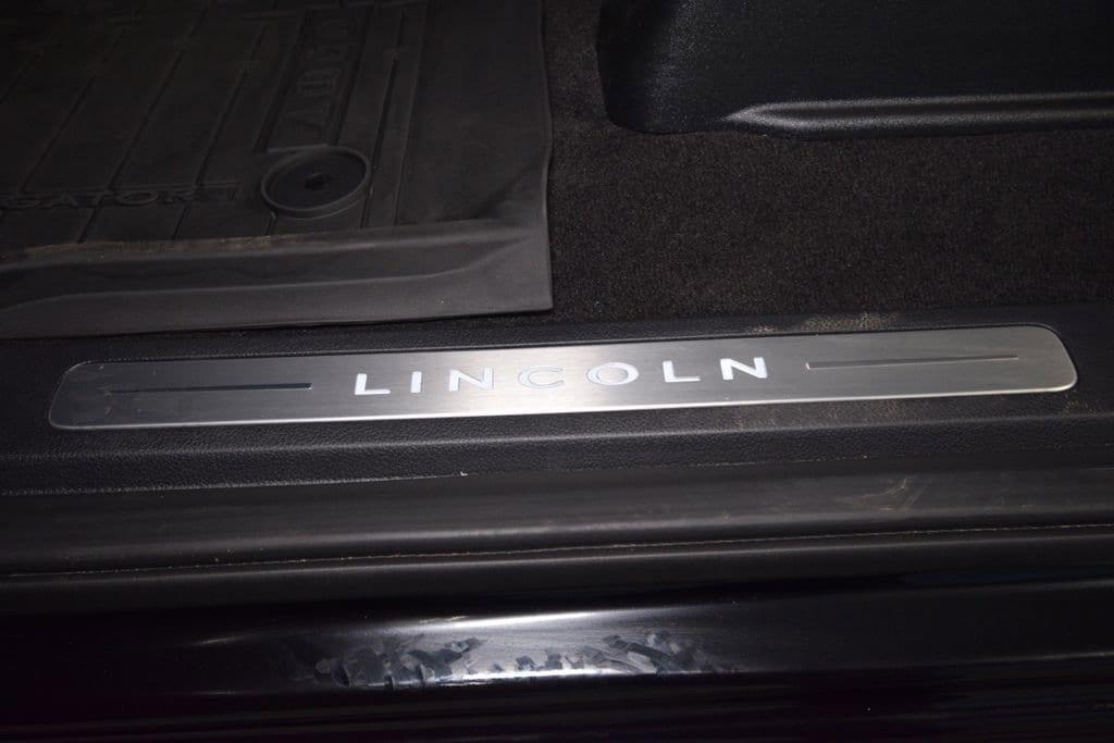 used 2023 Lincoln Navigator L car, priced at $97,991