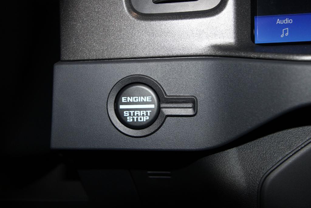 new 2025 Ford Bronco car, priced at $45,914