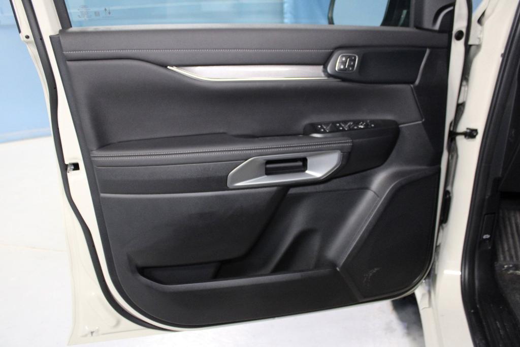new 2025 Ford Ranger car, priced at $52,130