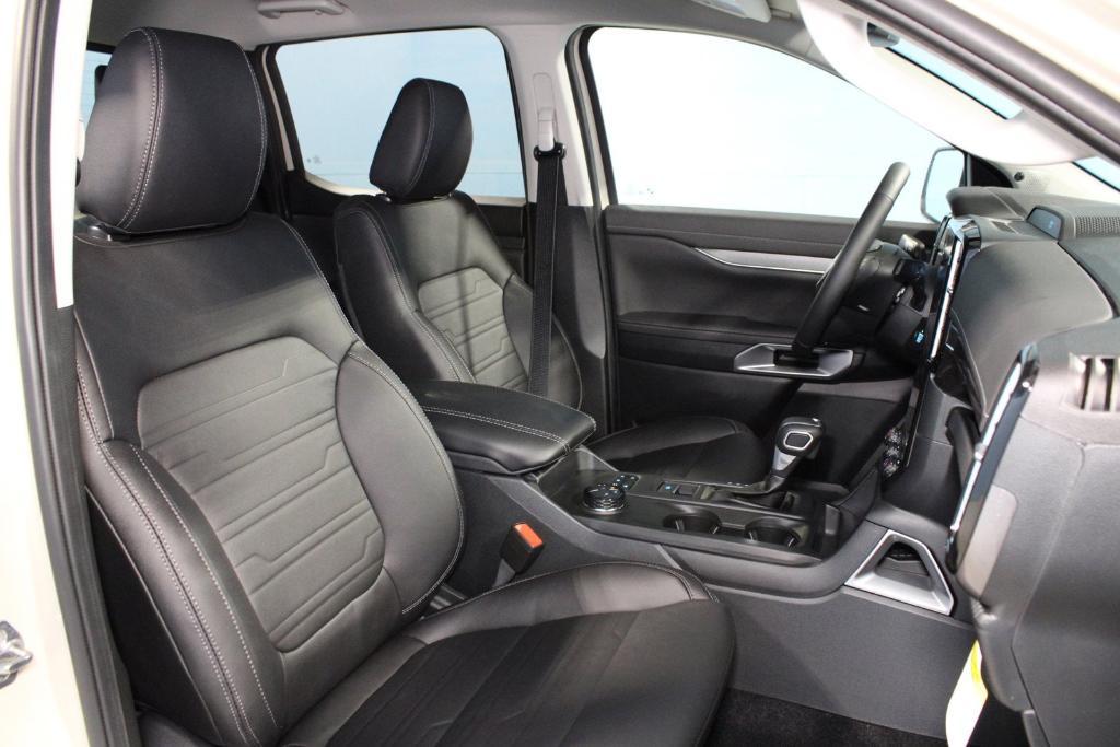 new 2025 Ford Ranger car, priced at $52,130