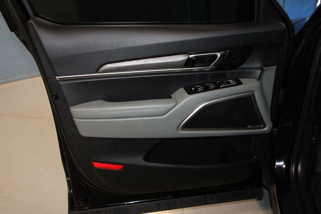 used 2024 Kia Telluride car, priced at $43,665