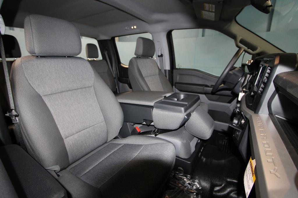 new 2025 Ford F-250 car, priced at $57,640