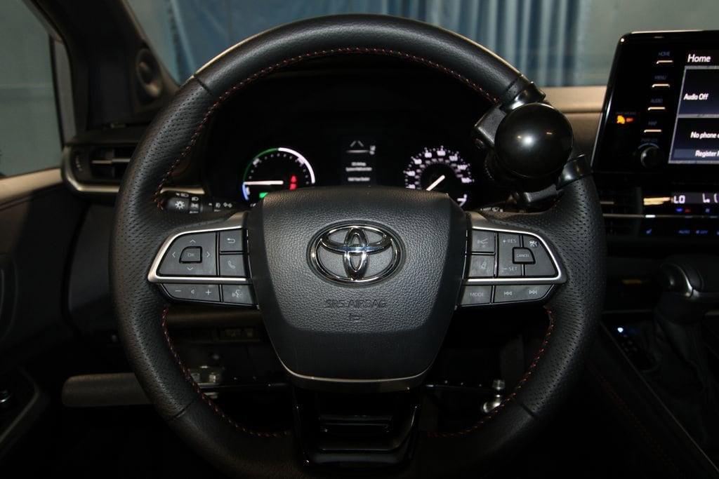used 2023 Toyota Sienna car, priced at $72,991