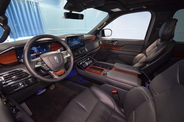 new 2024 Lincoln Navigator car, priced at $82,112